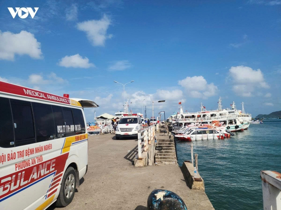 Lật ca nô tại Phú Quốc - 15 người chết, 21 người được cứu - Na77